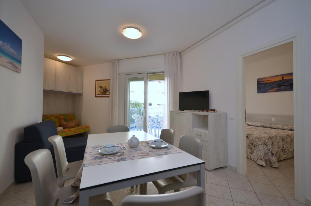 Appartamento Residenza Marco Polo Lignano Sabbiadoro Esterno foto